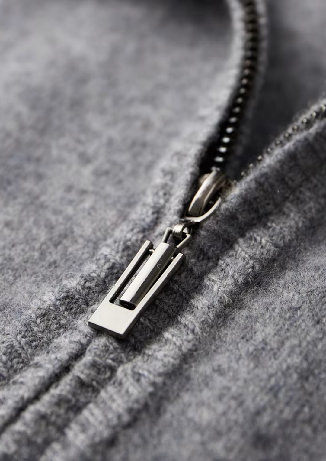 Luméon Zip Sweater
